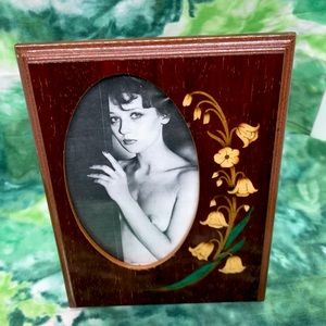 Vintage Wooden frame with floral inlay detail